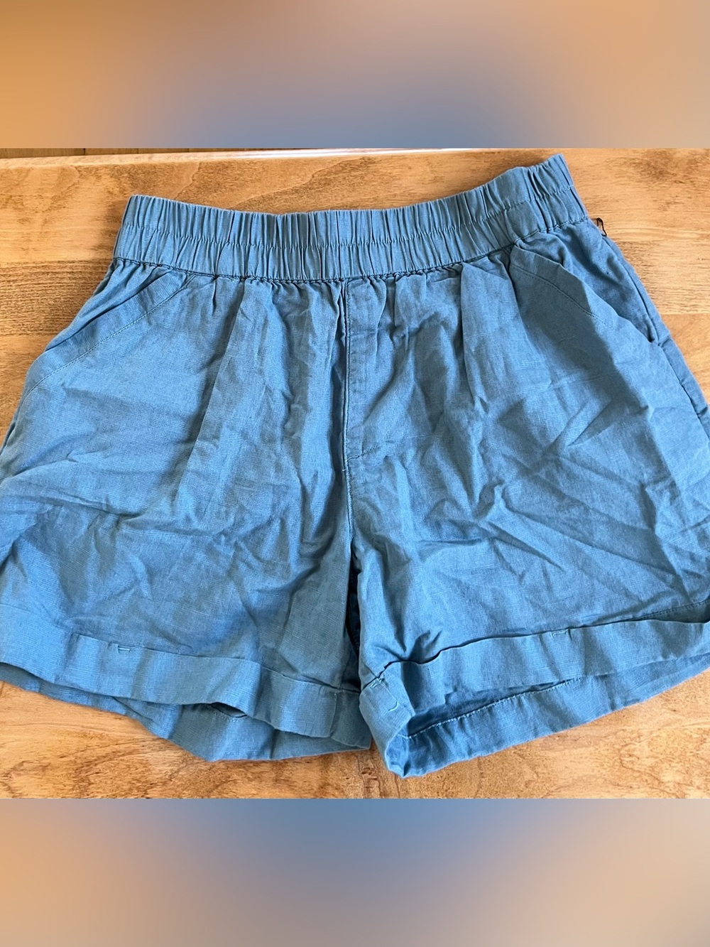 NWOT Pact, ORGANIC COTTON/
HEMP Blue The Harbour Tabbed Short Size Small